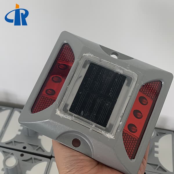 Red Glass Led Solar Pavement Marker With Spike